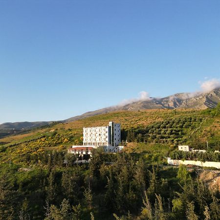 Doko Hotel Radhimë Dış mekan fotoğraf